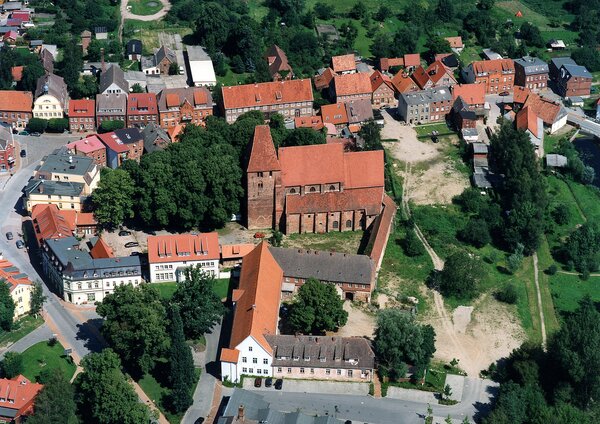 Kloster Rehna Luftbildaufnahme